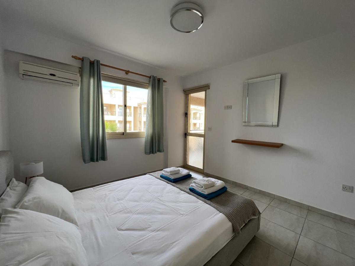 Royal-Seacrest Paphos-Center Vip Apartment Luaran gambar