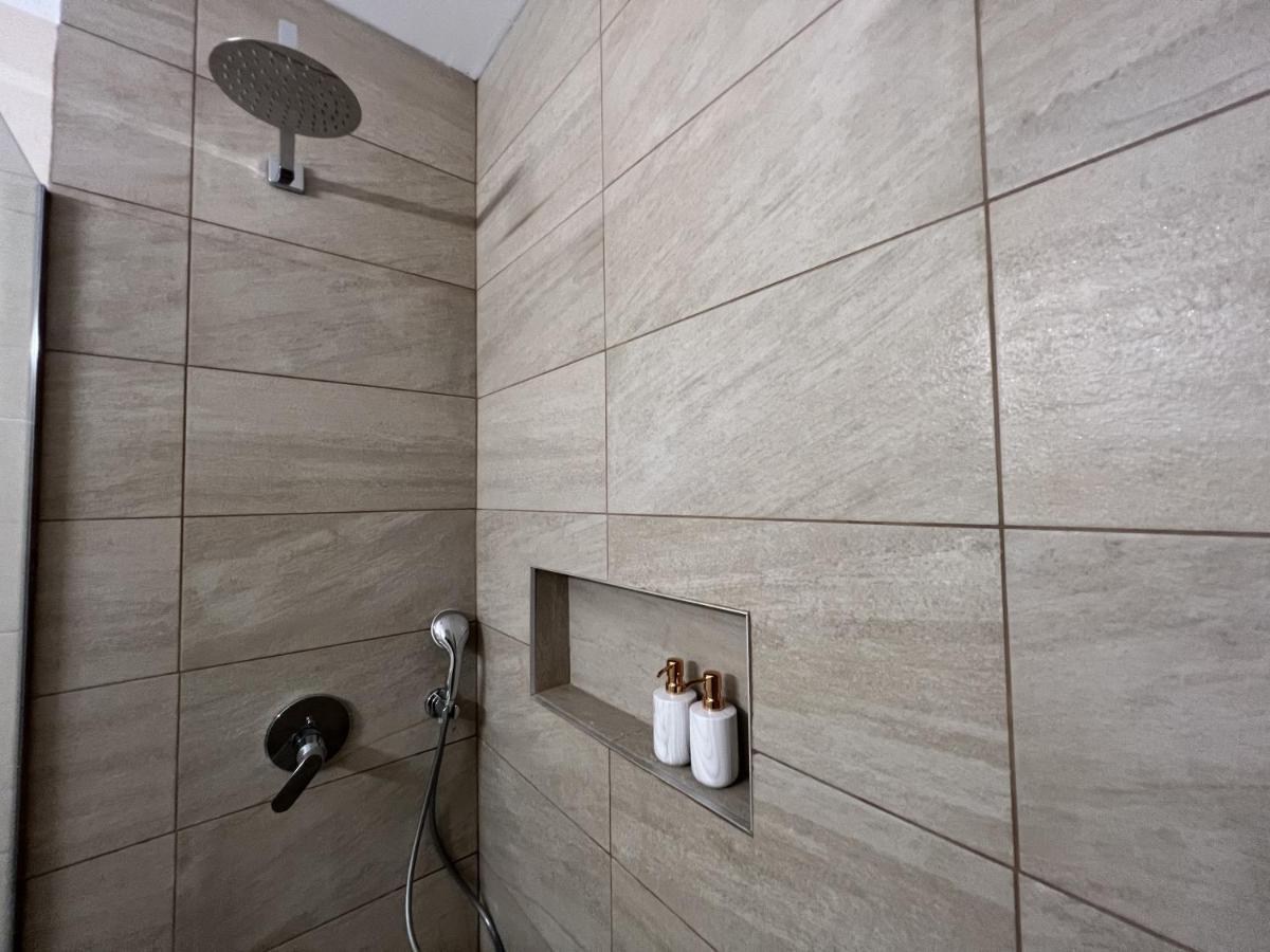 Royal-Seacrest Paphos-Center Vip Apartment Luaran gambar